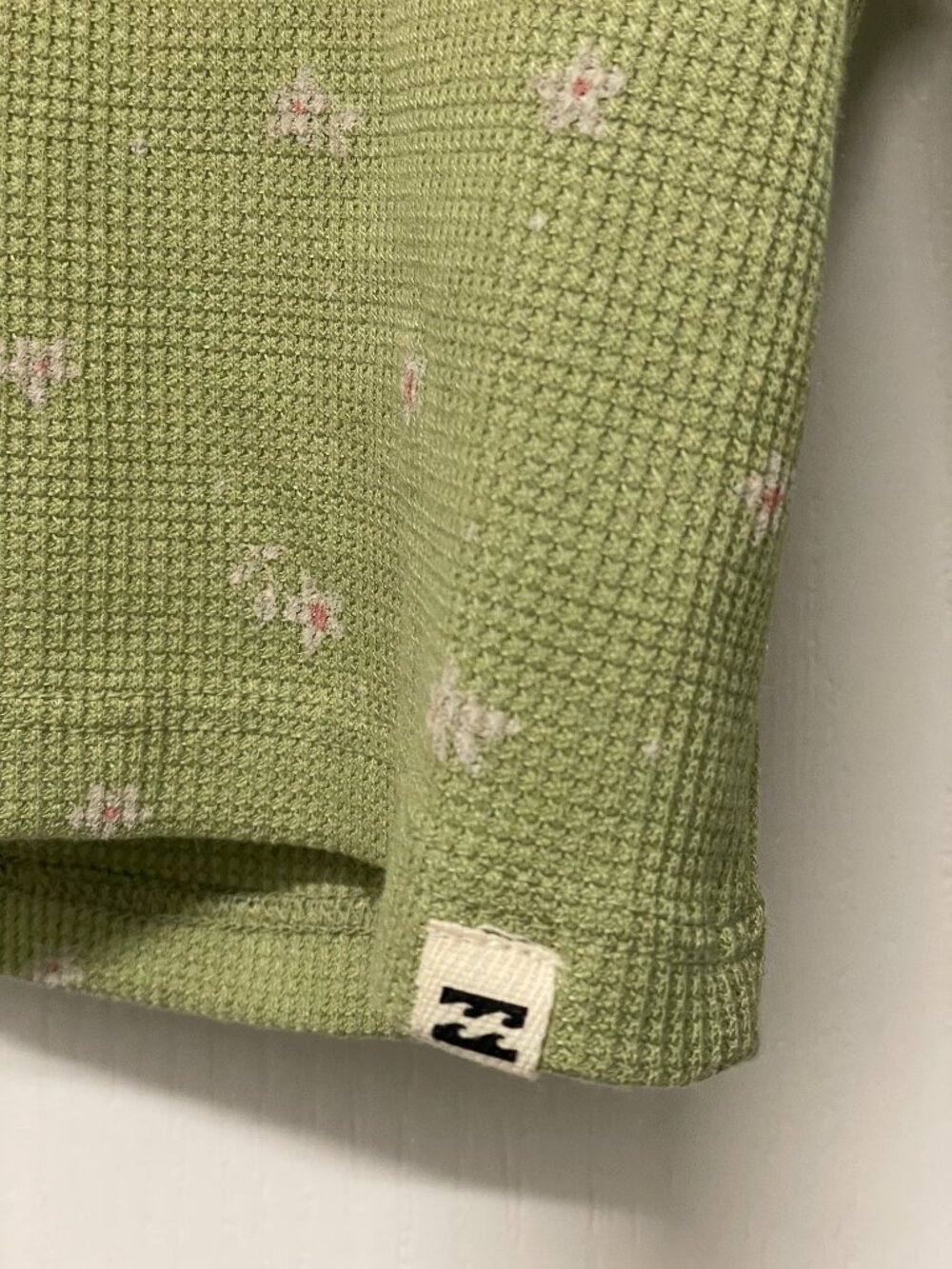 Entire Closet $5! NEW Billabong Reece Floral Thermal Long Sleeve Crop Top Large - Picture 7 of 13